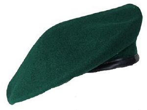 BERET VERT 100 % PURE LAINE TAILLE 56